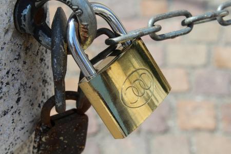 padlock-846892_1920.jpg